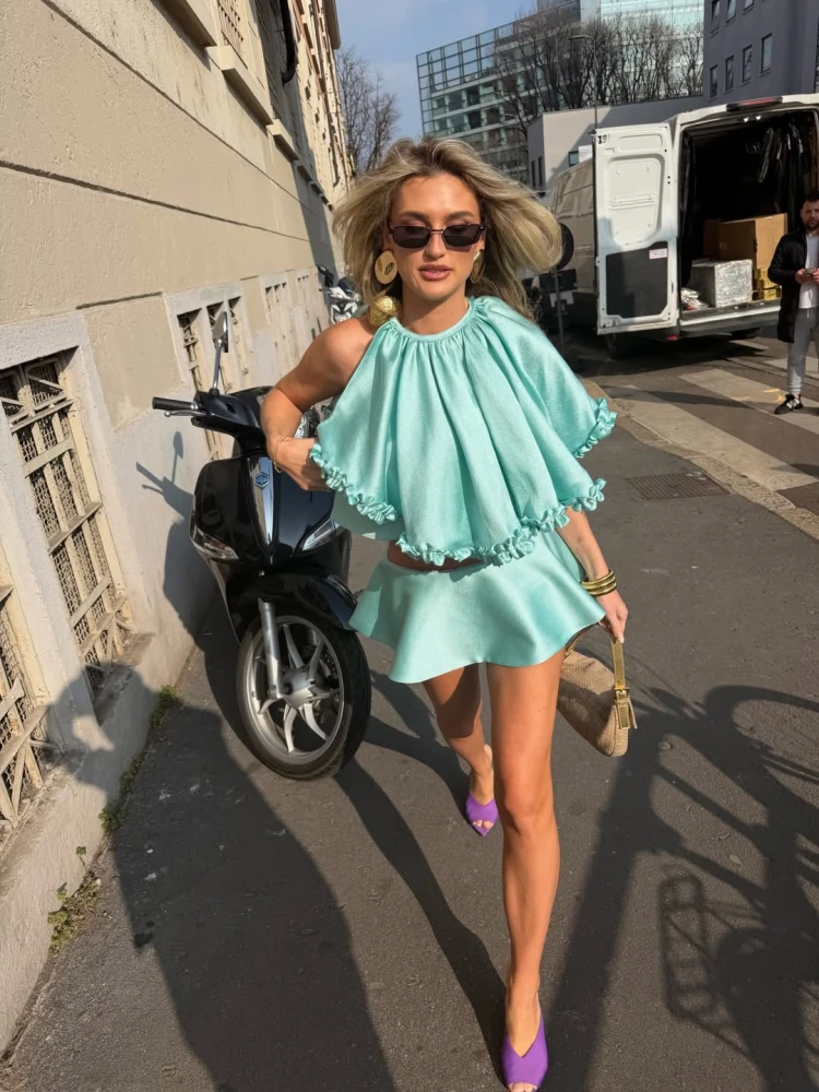 З чим модно носити бірюзовий