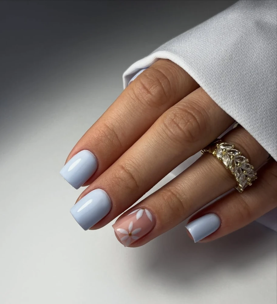 Весняний манікюр 