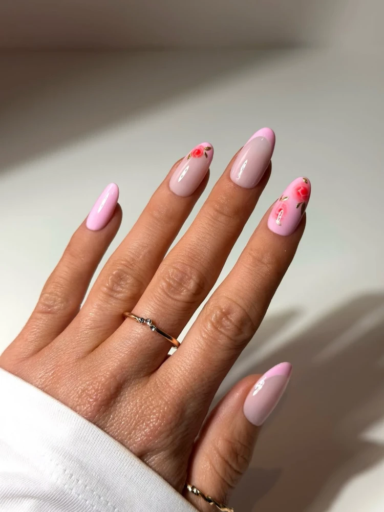 Квітковий манікюр 