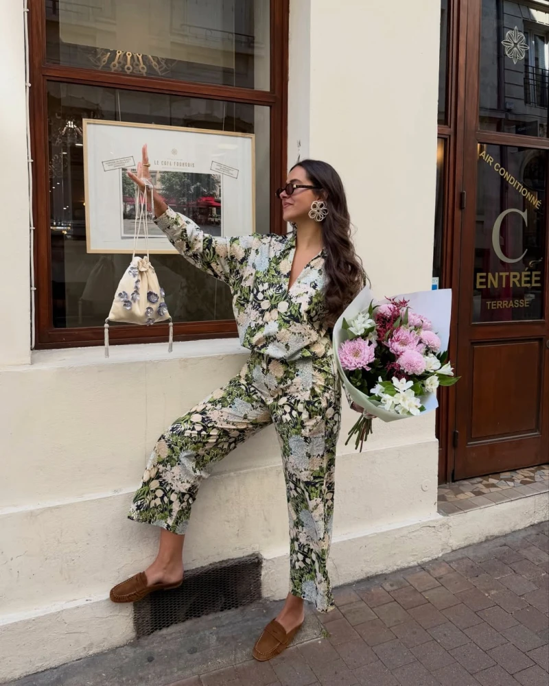 Модний квітковий принт