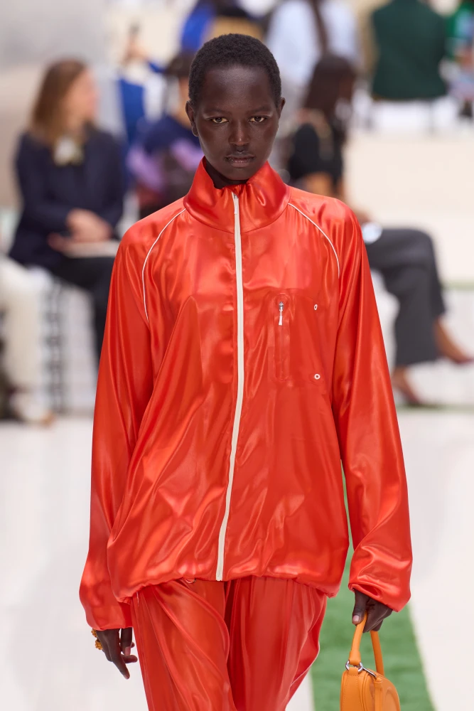 Тренд на яскравий одяг