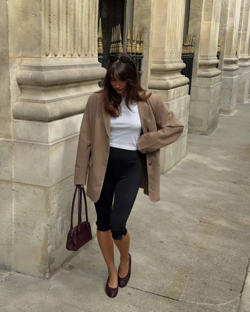 Наймодніші штани навесні 2026 року