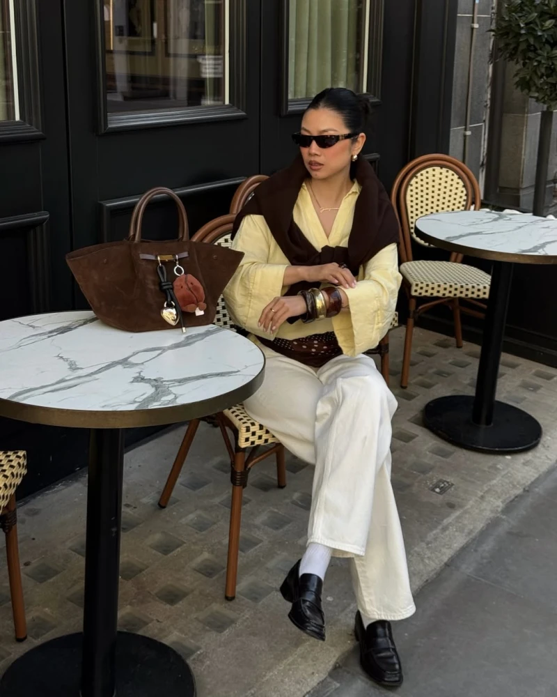 Трендові світлі джинси