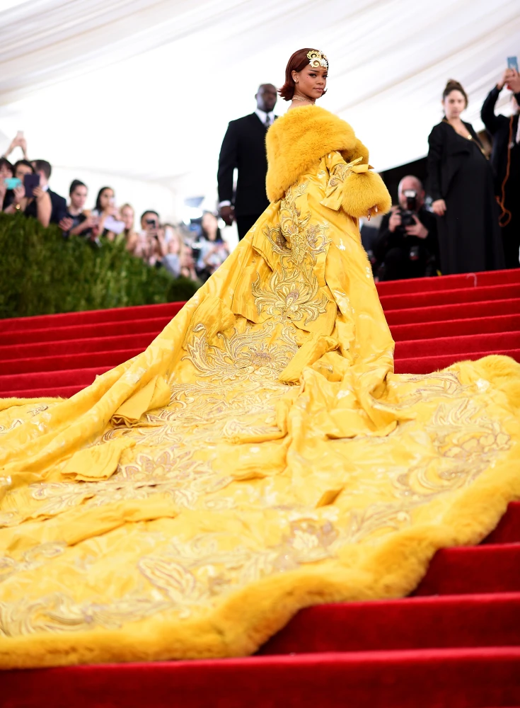 Ріанна у Guo Pei на Met Gala 2015 року