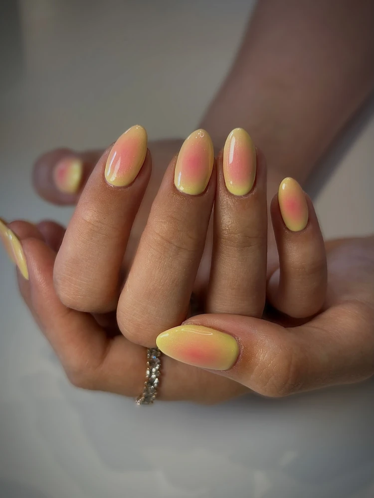 aura nails