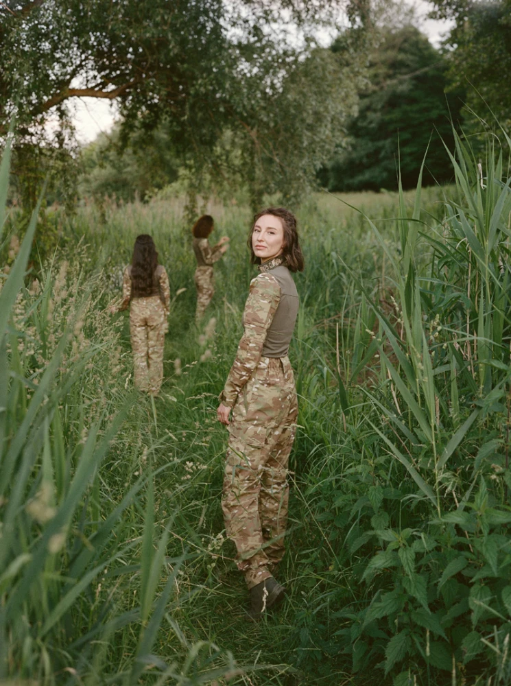 «Землячки», Etnodim, жіноча військова форма, збір