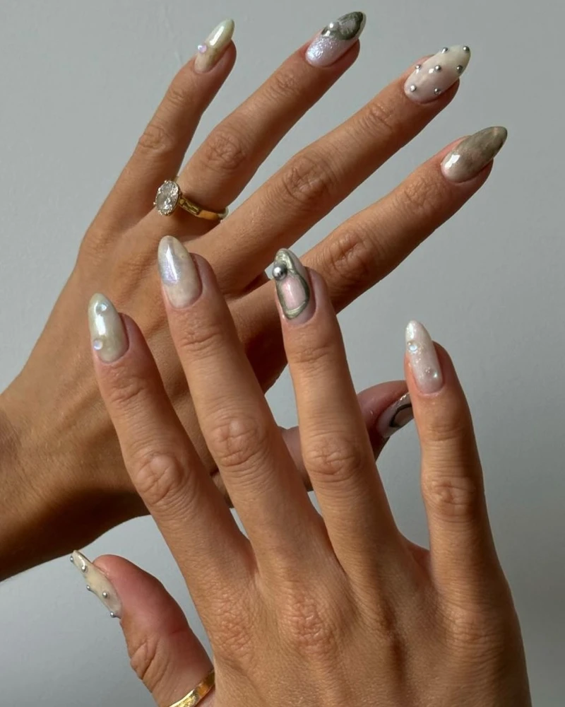 Oyster nails 