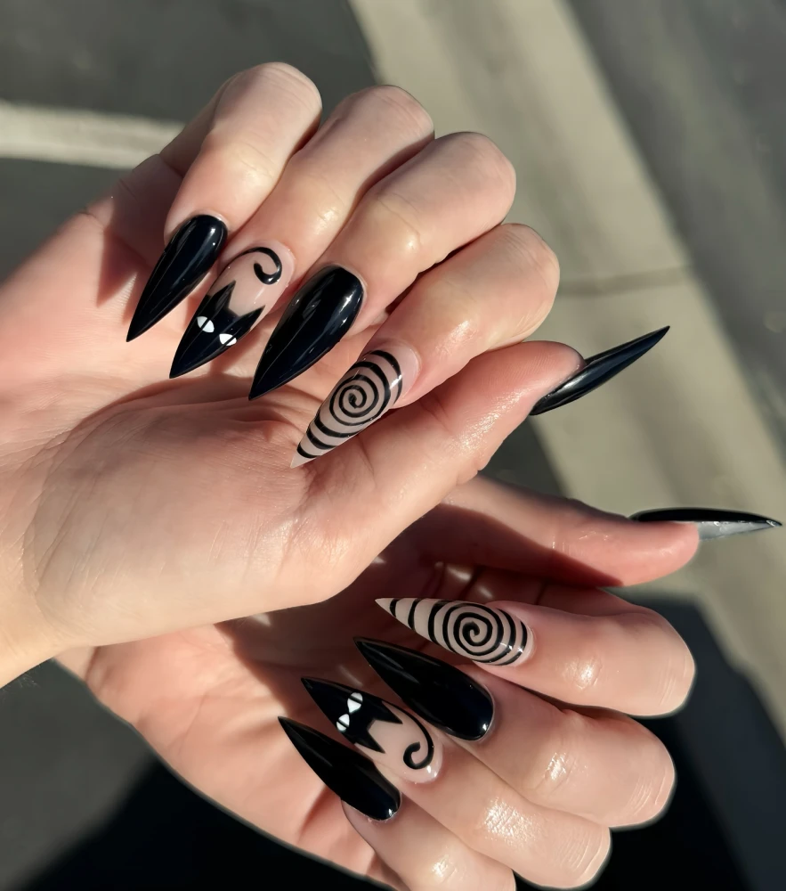 Halloween nails 