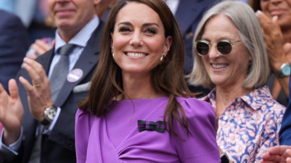 Королівський фіолетовий колір та щаслива усмішка: Кейт Міддлтон на фіналі Вімблдону