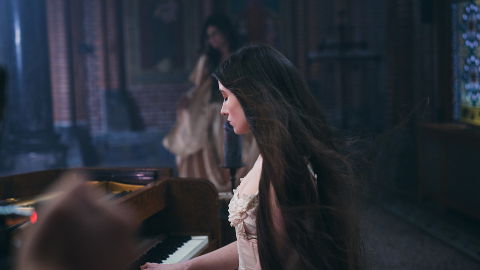 Відео дня: Jerry Heil та гурт Within Temptation презентували кліп на спільну пісню Sing Like A Siren