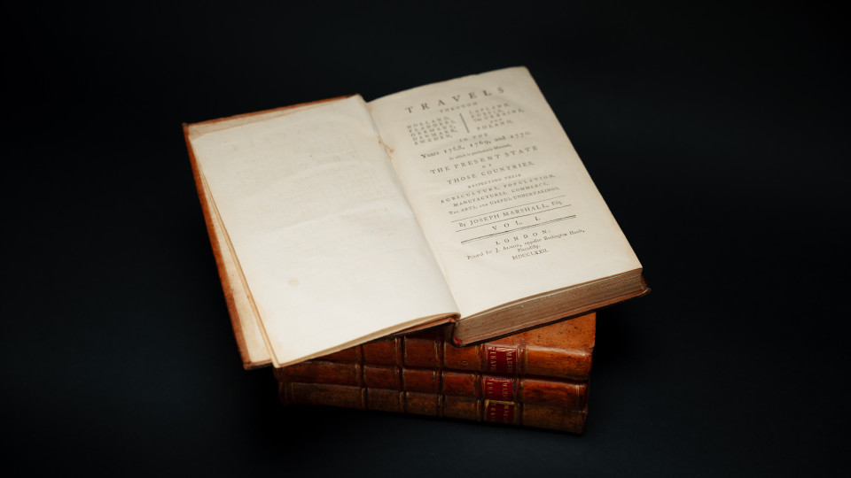 Тімоті Снайдер, Сергій Жадан і Тарас Чмут: громадські діячі озвучили фрагменти з рідкісних стародруків, які покажуть на виставці Ukraine WOW 