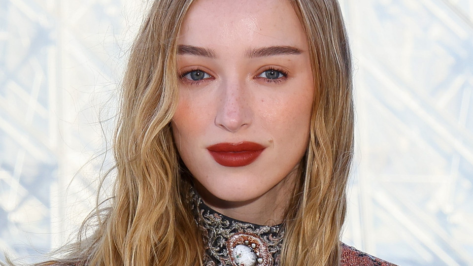 Трендові варіанти макіяжу з акцентом на губи, ідеальні для холодного сезону