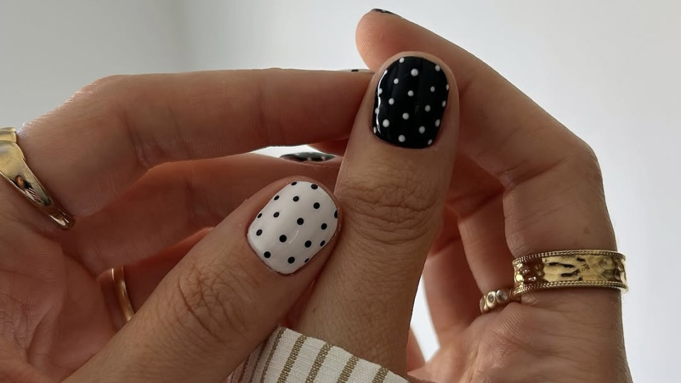 Елегантні ідеї чорно-білого манікюру на зиму-2026