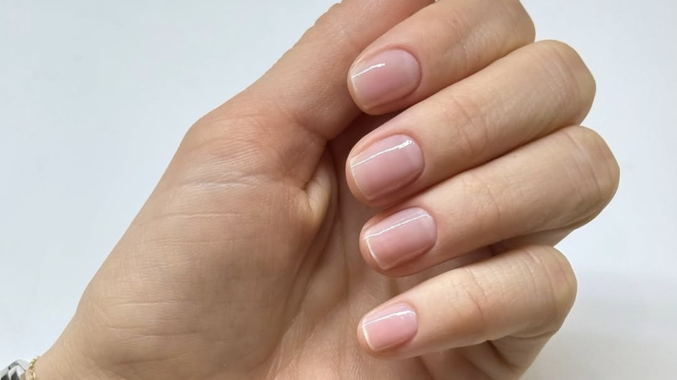 Які бувають техніки манікюру й основні відмінності між ними — розповідає експертка
