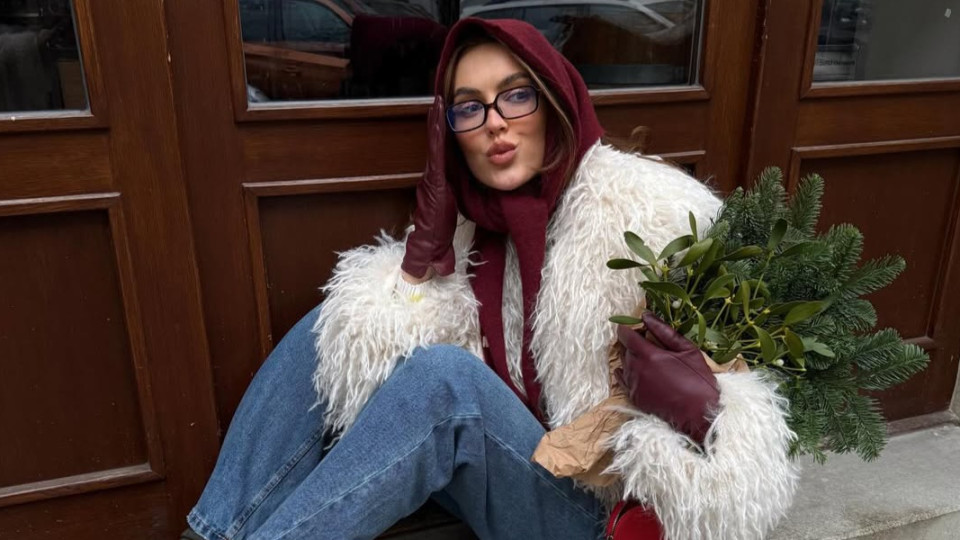 Такий теплий аксесуар, що поєднує головний убір та шарф, уже обожнюють фешіоніста