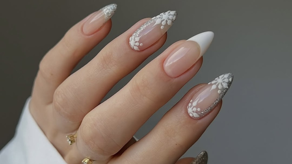 Snow white: трендові ідеї манікюру із зимовим настроєм