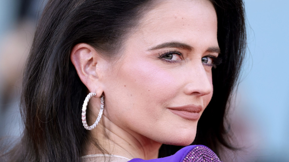 Прийоми макіяжу для очей з навислими повіками, які роблять погляд ще виразнішим 