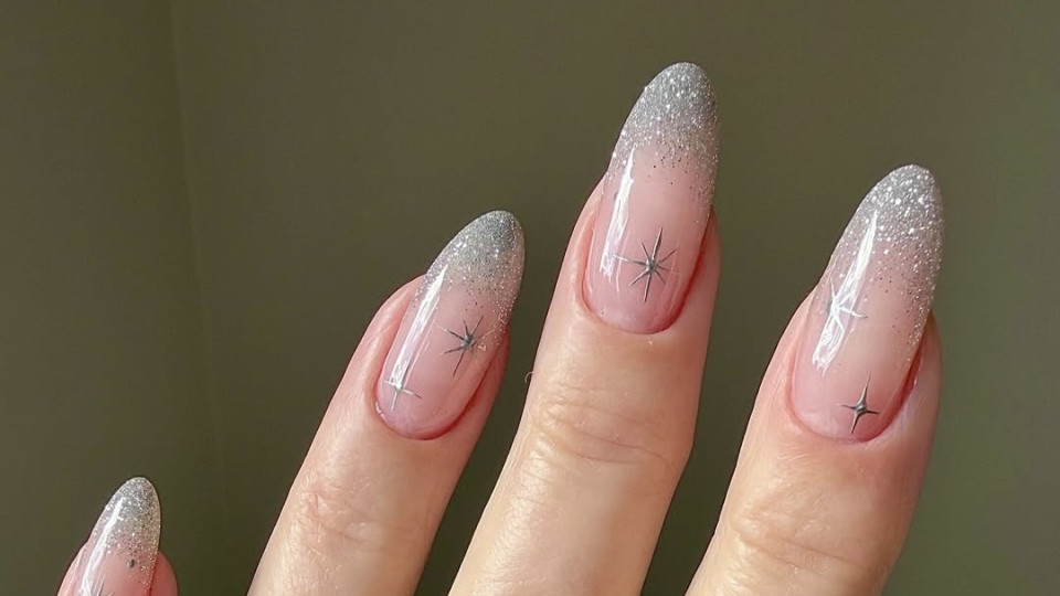 Трендові ідеї манікюру з блискітками на зиму 2026 року