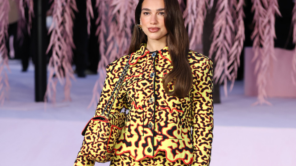 Дуа Ліпа, Ріанна, Марґарет Кволлі та інші: стильні образи зіркових гостей на Тижні високої моди у Парижі