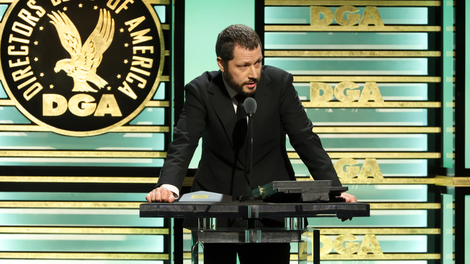 Режисер Мстислав Чернов отримав Премію Гільдії режисерів США за фільм «2000 метрів до Андріївки»