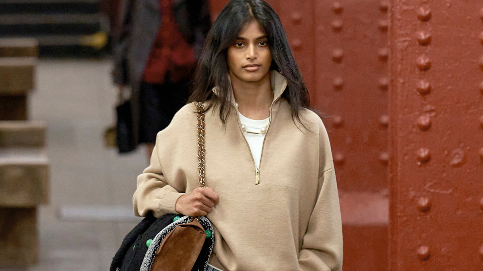 Цей теплий одяг — ідеальний, щоб зустріти весну-2026 стильно та з комфортом