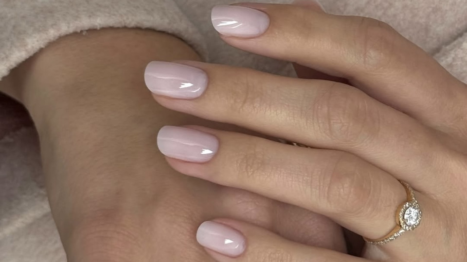 Найтрендовіші кольори манікюру на весну-2026