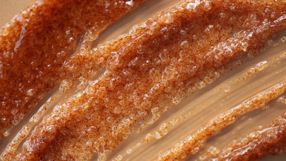 Як приготувати скраб для тіла з TikTok, що робить шкіру гладенькою та сяйливою 