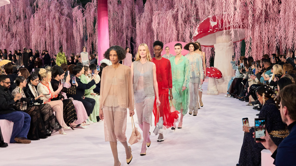 Більше не про сексуальність: нове прочитання напівпрозорого одягу у 2026 році