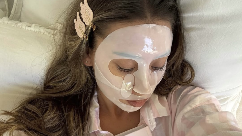 Як зробити пори менш помітними і надати шкірі здорове сяйво: 9 головних правил догляду