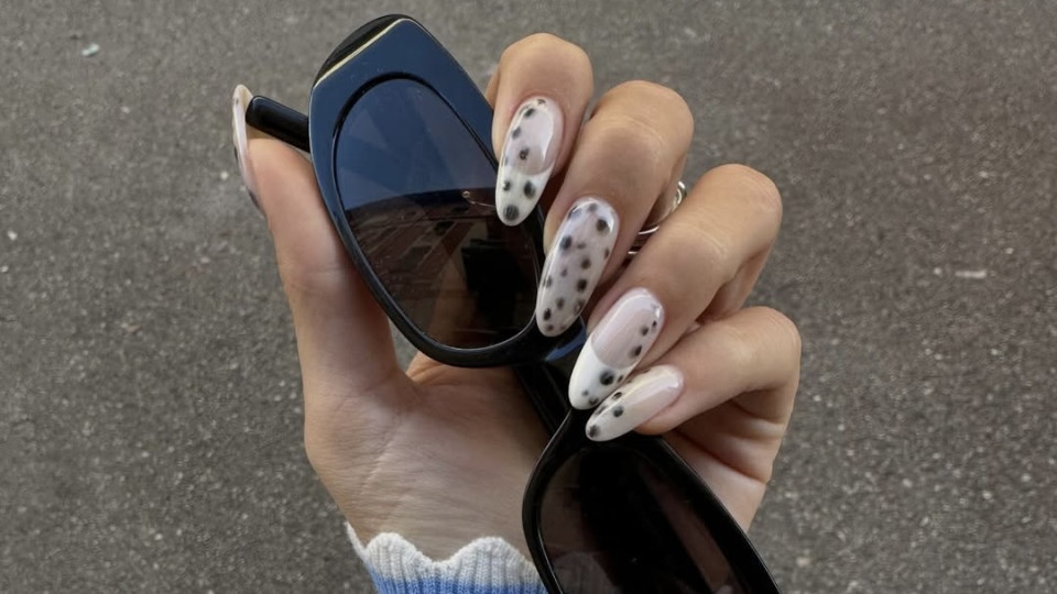 Далматиновий манікюр — один з найяскравіших трендів весни і літа — 2026