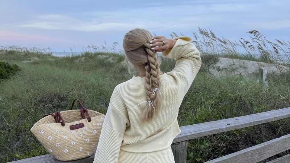 5 трендових варіантів зачісок з косами, які нескладно зробити вдома