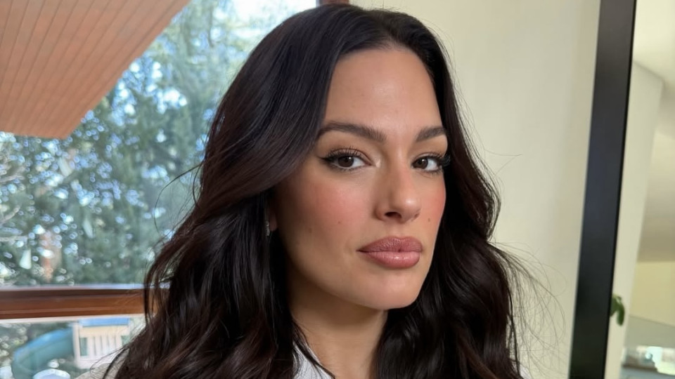 Як зробити розкішні об’ємні локони вдома: базовий спосіб укладання, що справді працює