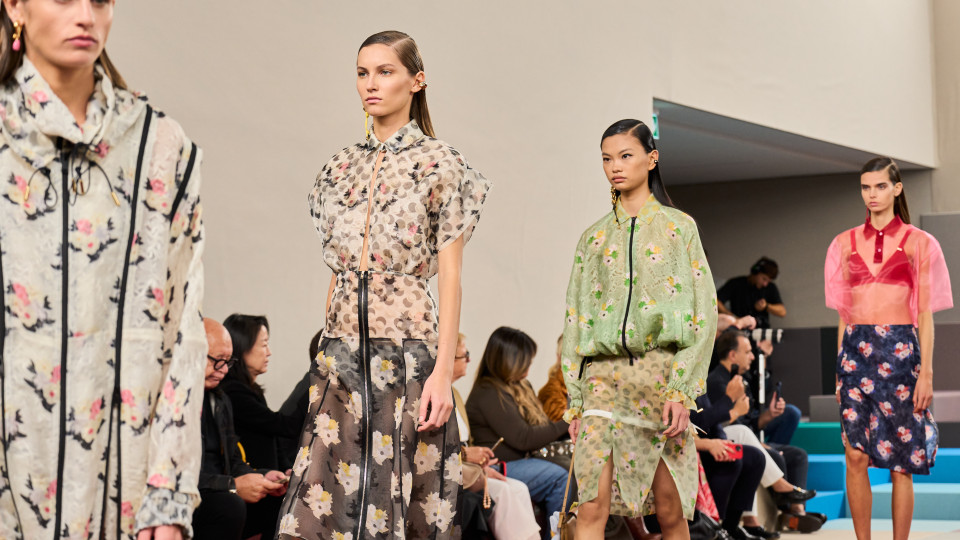 12 подіумних образів зі спідницями, які ти захочеш приміряти у квітні