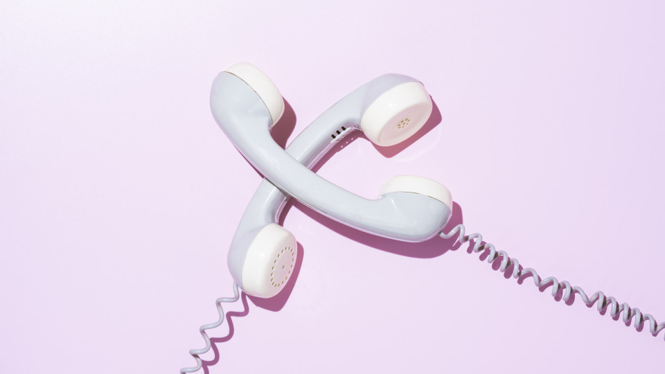 Секс по телефону: як говорити так, щоб у нього (і в тебе) перехопило подих