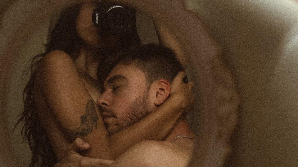 7 гарячих поз, які урізноманітнять ваше сексуальне життя