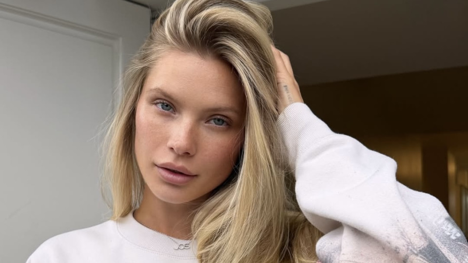 Ця стрижка у стилі Дженніфер Еністон у 90-х знову на піку популярності у 2026 році