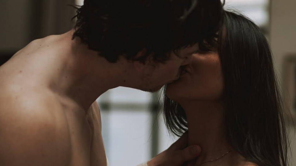 Секс із лавбомбером: що це таке, пояснює психотерапевтка