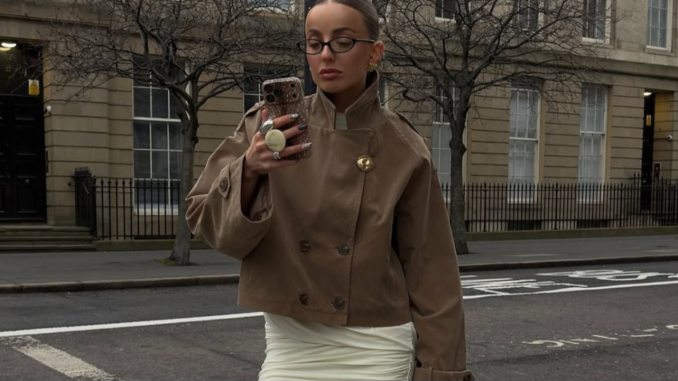 Такі спідниці — обов’язкова складова модного гардероба на теплий сезон 2026 року