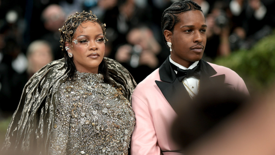 Головна пара вечора: Ріанна та ASAP Rocky на червоному хіднику Met Gala 2026