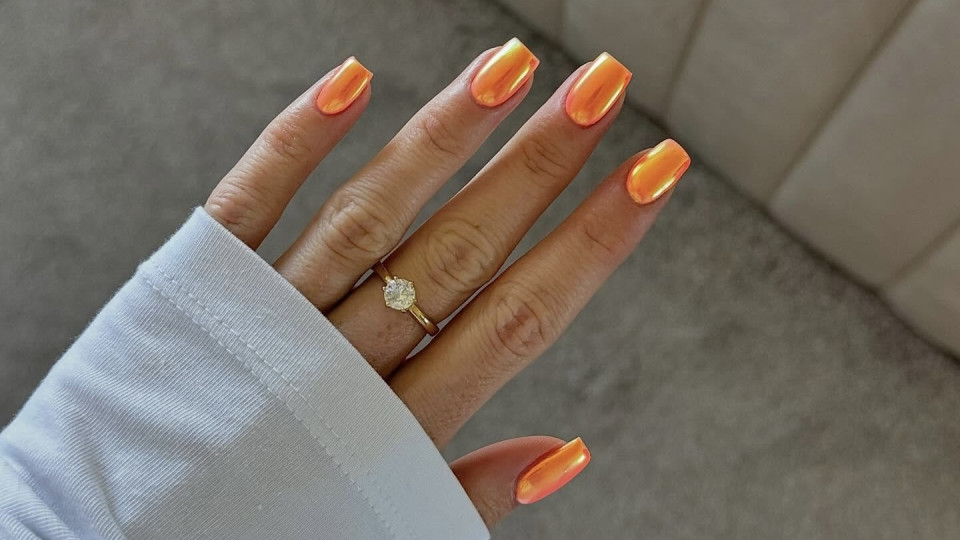 Aperol Spritz nails — актуальний манікюр у стилі улюбленого літнього коктейлю 