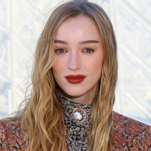 Трендові варіанти макіяжу з акцентом на губи, ідеальні для холодного сезону