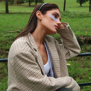 Як недосипання впливає на стан шкіри обличчя — і як цьому зарадити