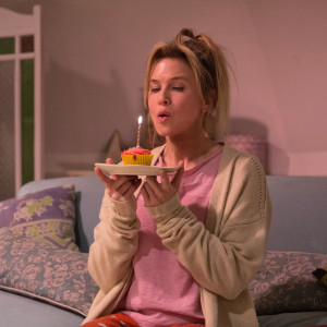 У Лондоні відкрили статую на честь Бріджит Джонс