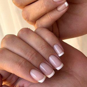 Який французький манікюр ми носитимемо взимку 2026 року