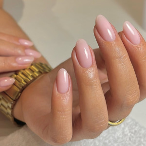 Чому гель-лак починає відшаровуватися — і що із цим робити