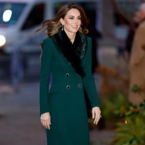 Кейт Міддлтон приміряла головний тренд холодного сезону