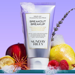 Найкращі засоби для вмивання з саліциловою кислотою, які лікують висипи і запобігають їх появі