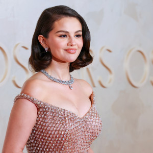 5 найкращих образів Селени Гомес на червоних хідниках у 2025 році 