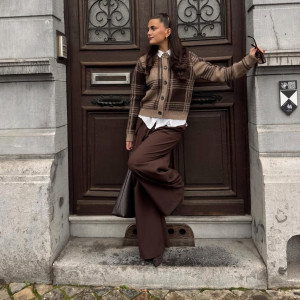 Ці улюблені штани fashion-інфлюенсерок — найкраща альтернатива джинсам цієї зими