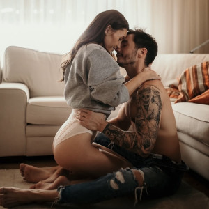 Як проявляється газлайтинг у сексі — і як протидіяти, якщо ти опинилася в такій ситуації 